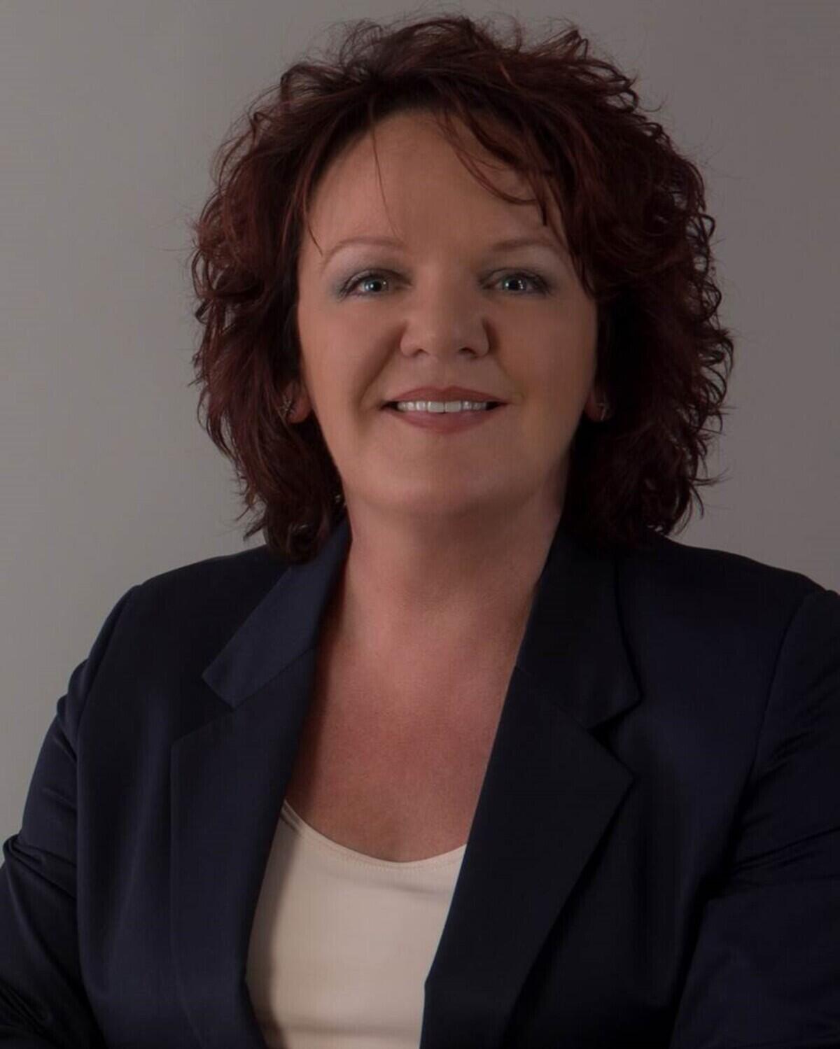 Headshot Image for Suzanne Holbert